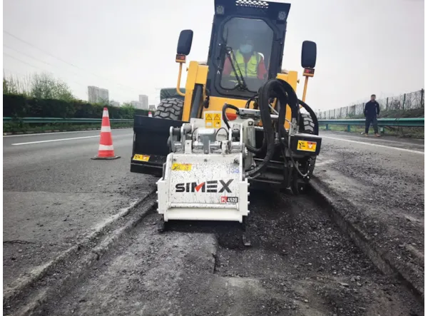 Freza asfalt atasament SIMEX PL40.15  - miniincarcator 2.5 - 4 t. de vanzare